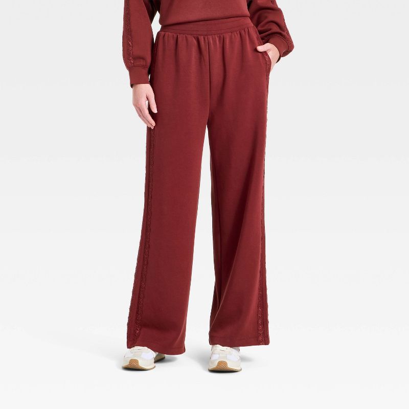 Women's Airy Sleek Lace Detail Track Pants - All In Motion™ Maroon S