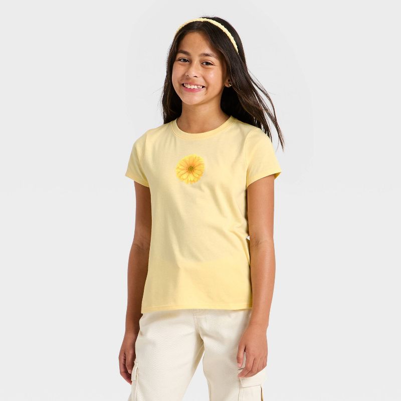 Girls' Short Sleeve 'Daisy' Graphic T-Shirt - Cat & Jack ™ Yellow XS