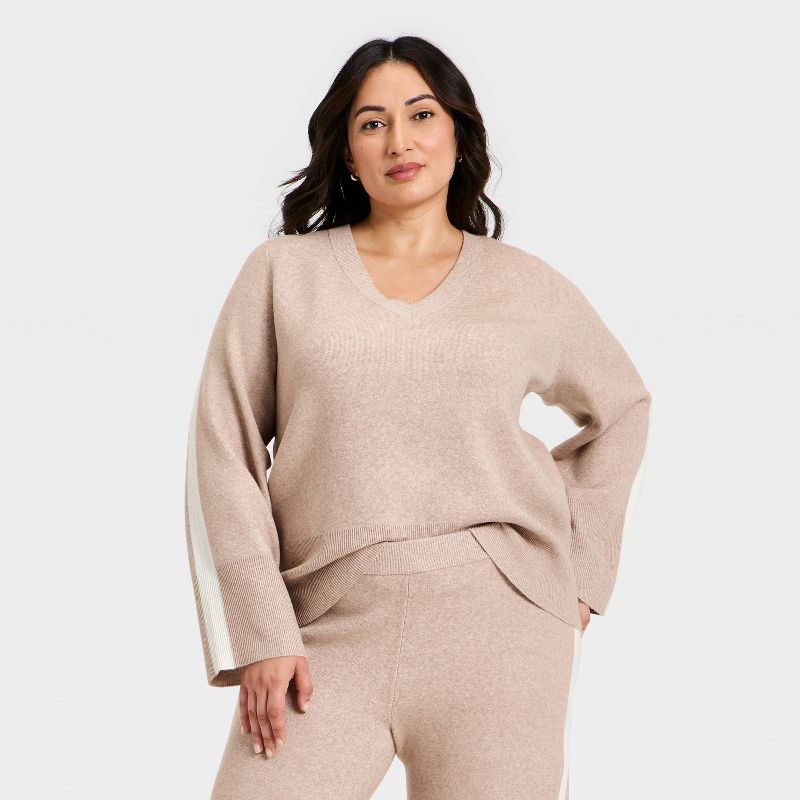 Women's Long Sleeve V-Neck Knit Pullover Sweater - Ava & Viv™ Taupe 3X
